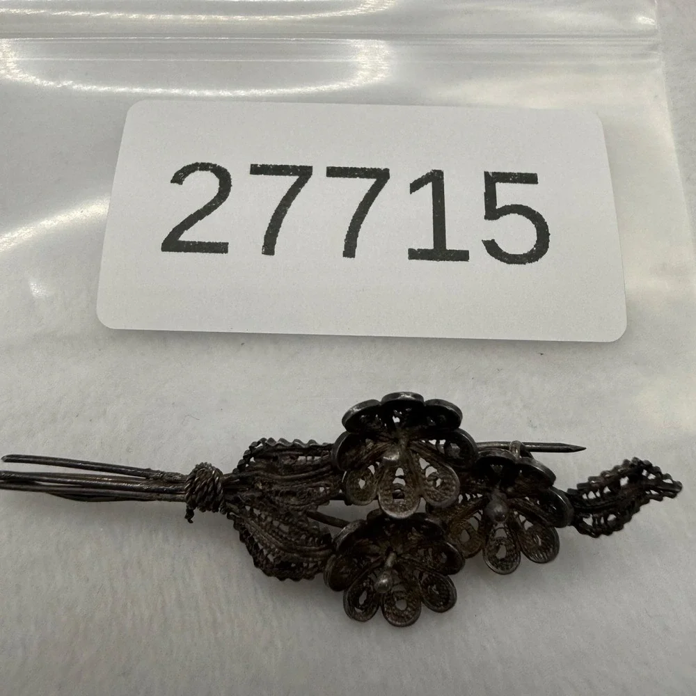 Vintage Estate‎ Brooch Silver Spun Filigree Flower Floral Delicate 27715